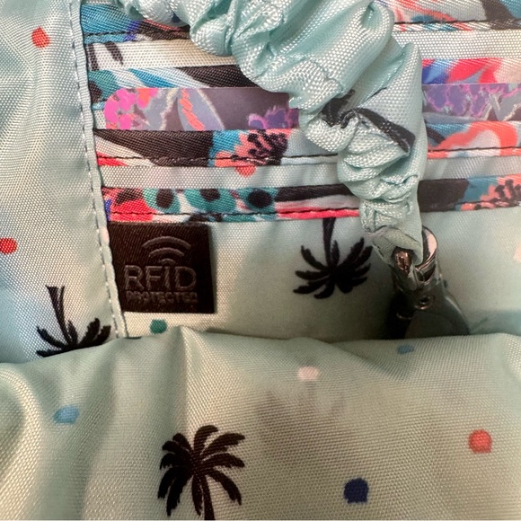 NWOT. Lug Ranger XL Overnight Tote Bag. Lug Ranger XL overnight Weekender bag - Picture 8 of 14